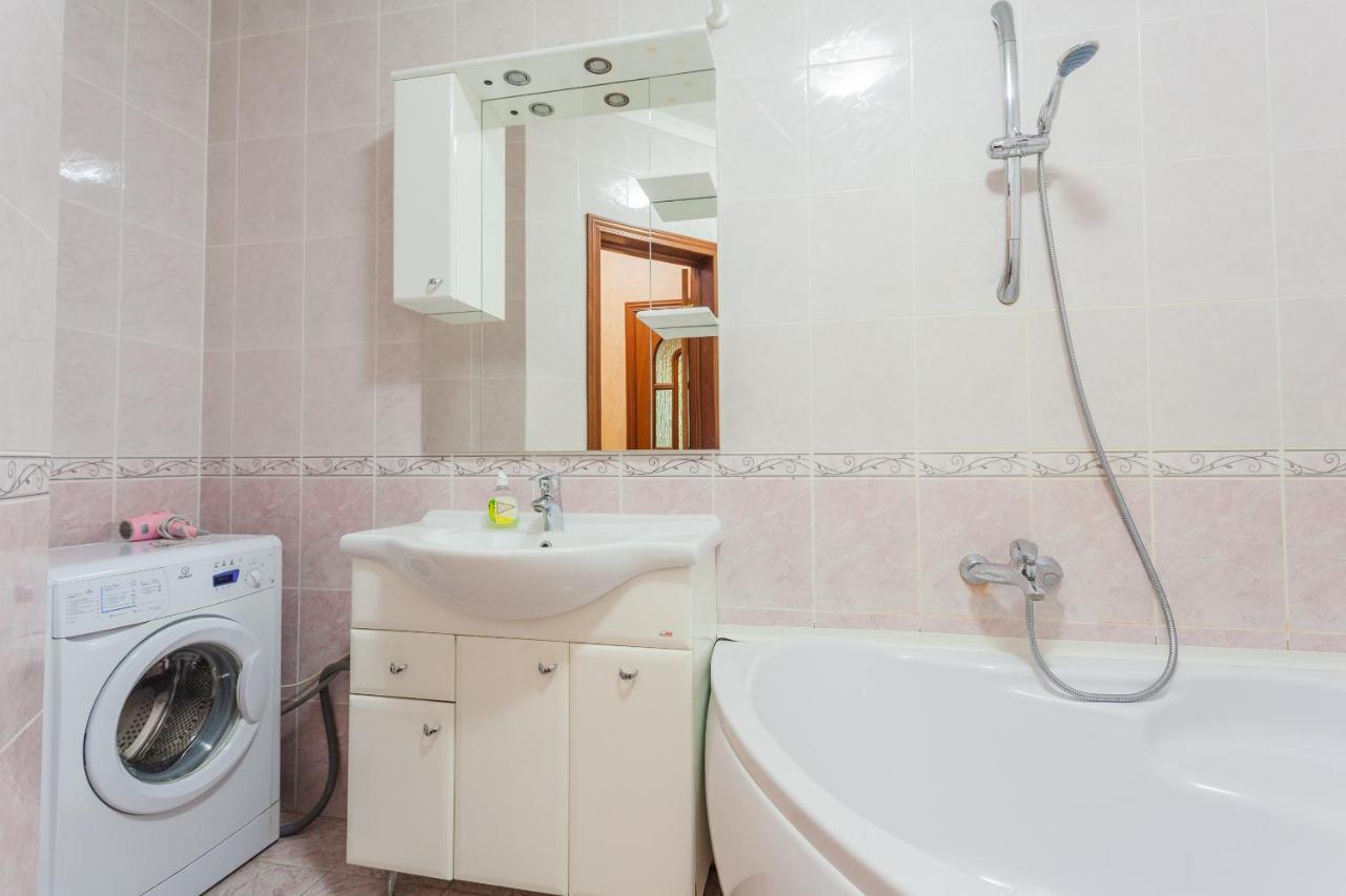Apartment In Complex Korona On Knyazhyi Zaton 21 Kiev Extérieur photo